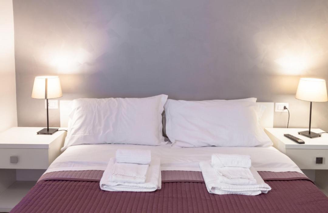 Infinity Castle Hotell Roma Eksteriør bilde